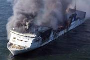 Судно с 82 пассажирами на борту загорелось на Филиппинах