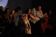 Артисты Луганского театра рассказали о подвигах «Молодой гвардии» в освобожденном поселке Троицкое