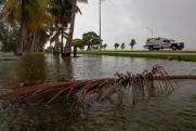Флорида уходит под воду: последствия мощного урагана «Иан»