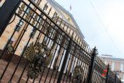 Прокуратура проверит обрушение балкона в Керчи: что известно к этому часу