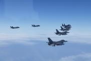 Южная Корея подняла в воздух истребители в ответ на действия КНДР