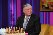 Чемпиона мира по шахматам Карпова выписали из больницы