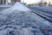 Почему петербургские дороги обильно посыпают солью