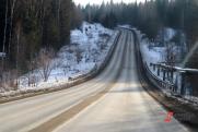 В Красноярском крае перекрыли дорогу из-за снежной лавины
