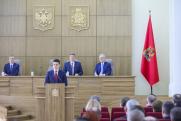 Полпред президента Анатолий Серышев представил депутатам и властям врио губернатора