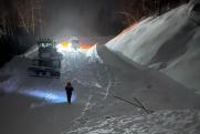 В Якутии в восьмой раз сошла лавина: в снежный плен попали более 60 автомашин