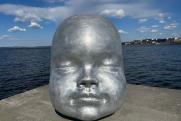 «Атомстройкомплекс» подарил Екатеринбургу жуткую голову младенца