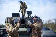 Минобороны России опровергло сообщения о прорывах обороны в зоне СВО