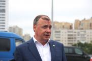 Мэр Екатеринбурга провел прямую линию из нового троллейбуса