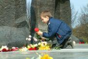 Югорчане почтили память советских воинов, павших в годы Великой Отечественной войны