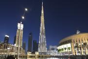 Небоскреб Бурдж-Халифа в Дубае подсветили в цвета флага России
