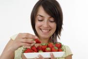 Эндокринолог Калинчев ответил, можно ли есть фрукты и ягоды на диете