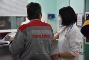 Новосибирцы в жару вызывают скорые на дачи