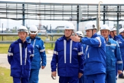 Владимир Мазур высоко оценил уровень безопасности и условия работы на нефтепромысле «Газпромнефть-Востока»