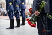Новосибирск замер на минуту молчания в День памяти и скорби