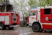 Женщина с двумя маленькими детьми заживо сгорели в домике на Алтае