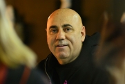 Иосиф Пригожин пожаловался, что ему не платят за наклейки с его изображением