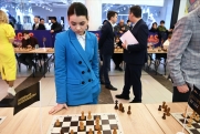 Тюменский гроссмейстер прокомментировал выход шахматистки с Ямала в финал Кубка мира