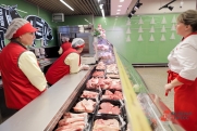 Дефицит и сезон шашлыков: общественник рассказал, почему выросли цены на свинину и когда это закончится