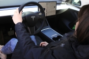 Tesla обвинили в завышении дальности хода автомобилей