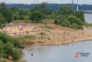 В Саратовской области мигранты на пляже пристают к школьницам