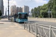 Автобусы на Московском шоссе в Петербурге ездят с 40-минутными задержками: причины