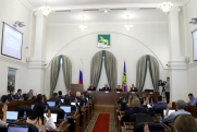 Депутаты Думы Владивостока утвердили корректировку бюджета и дату дополнительных выборов