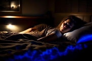 Сомнолог назвал вредную привычку, которая негативно влияет на сон