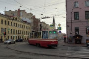 В Петербурге более 1,5 тысячи штрафов выписали при помощи камеры на трамвайных путях