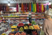 Екатеринбург гуляет на продуктовой ярмарке: как там цены
