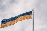 Экс-министра обороны на Украине обвинили в смерти сотен тысяч соотечественников