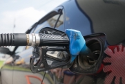 Цены на топливо снова взлетели в Хабаровске: стало дороже более чем на рубль