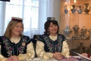 Традиции и обычаи сибирских татар: история происхождения, национальные игры и «королевский пирог»