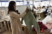 Россияне стали чаще шить одежду на заказ: «Растет интерес к уникальным вещам»