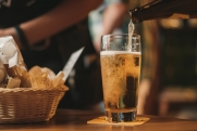 Ученые выяснили, что употребление пива улучшает память: исследование