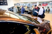 Автоэксперт объяснил, почему продажи машин в России увеличились на 59 %: «Я бы не назвал это ростом»
