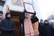 Тысячи человек вышли на крестный ход в честь небесной покровительницы Екатеринбурга