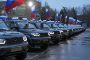 Минпромторг и Народный фронт передадут бойцам на передовую 1500 автомобилей