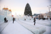 Главный ледовый городок Екатеринбурга прекратил работу