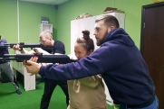 В Екатеринбурге школьников с февраля 2024 года начнут обучать стрельбе и работе с боевыми дронами