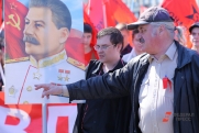 Икону Сталина облили краской в Грузии: как к генералиссимусу относятся соотечественники