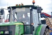 Китайские тракторы начинают вытеснять европейские в Новосибирске