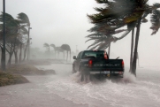 Климатологи спрогнозировали появление сверхмощных ураганов