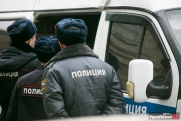 Полицейского, поставившего студенток на колени, уволили из техникума в Каменске-Уральском