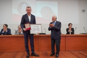 В Пермском госуниверситете вручили медаль Мешкова гендиректору «Уралкалия»