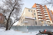 Дом на Харьковской разваливается из-за вандалов: власти Тюмени объявили его зоной ВЧС
