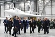 Владимир Путин предложил назвать боевой самолет Ту-160М именем первого главы Татарстана
