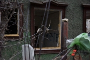 На Ямале проверят, почему семье с детьми-сиротами выдали квартиру без туалета