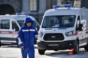 Стало известно о состоянии девочки, выпавшей с 17-го этажа в Новосибирске