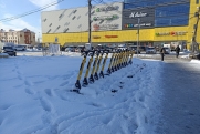 Первые в России: в центре Перми хотят запретить парковку для электросамокатов